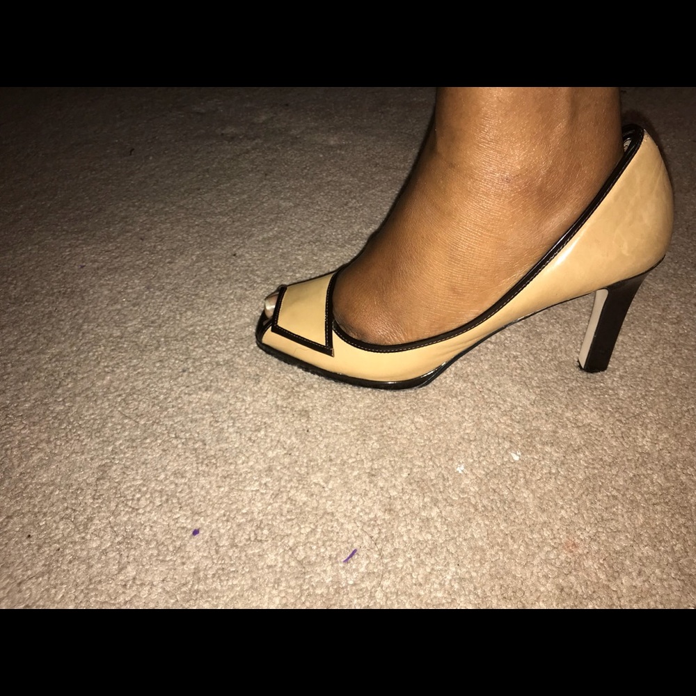 Shoes - Picture 5 of 5